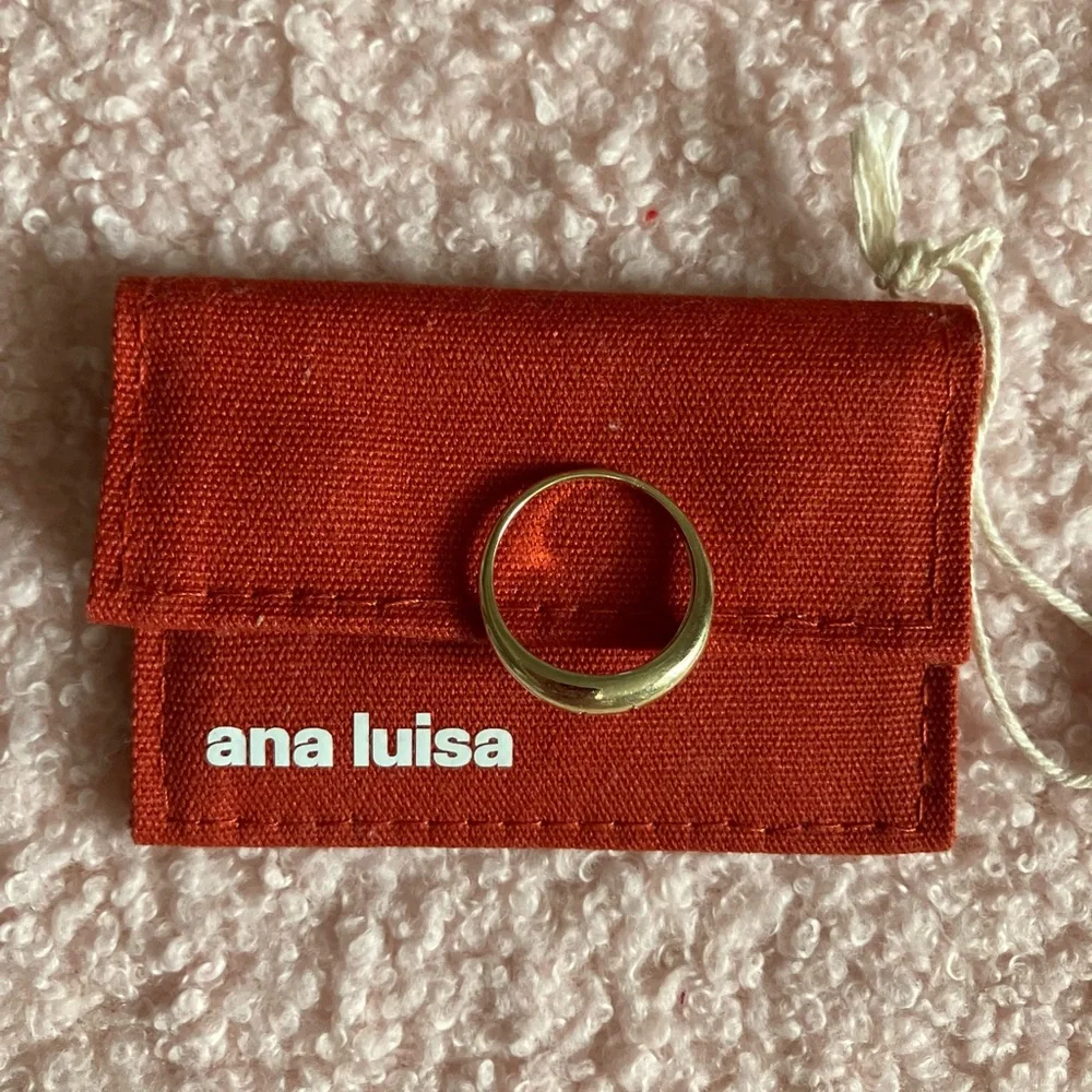 Ana Luisa Gold Raelyn Ring - Size 7 - GOOD CONDITION - AVAIL UNTIL 1/1/26 - Picture 3 of 4